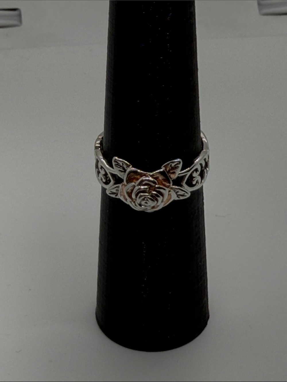 Sterling Silver Floral Rose Band Ring - Silver size 10